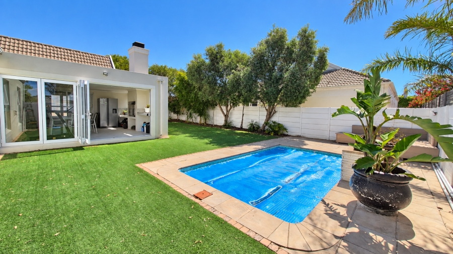To Let 3 Bedroom Property for Rent in Sunningdale Western Cape
